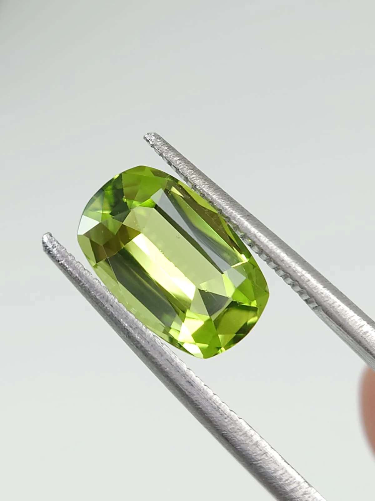 2.5ct Natural Green Peridot from Pakistan — view 4